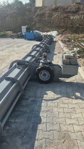 בורג טאטוא מסוג טרקטור